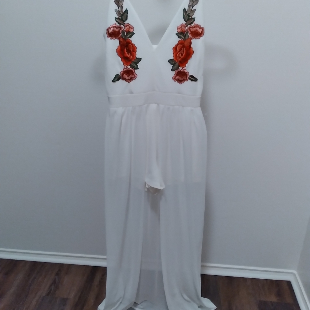Cherry mellow romper with cover-up,size Medium,white with red flowers